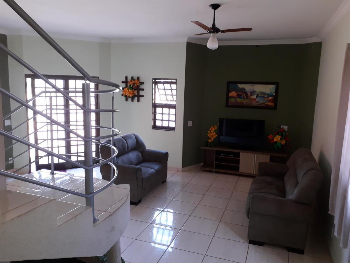 Pousada Menina Moca Olímpia Esterno foto